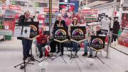 20231210 BCB Xmas Busking Asda Keighley-06c